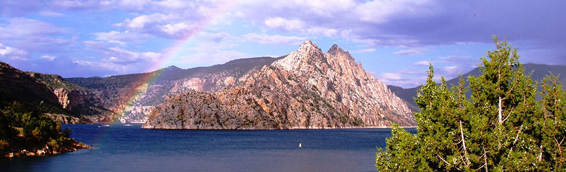 Flaming Gorge Colors