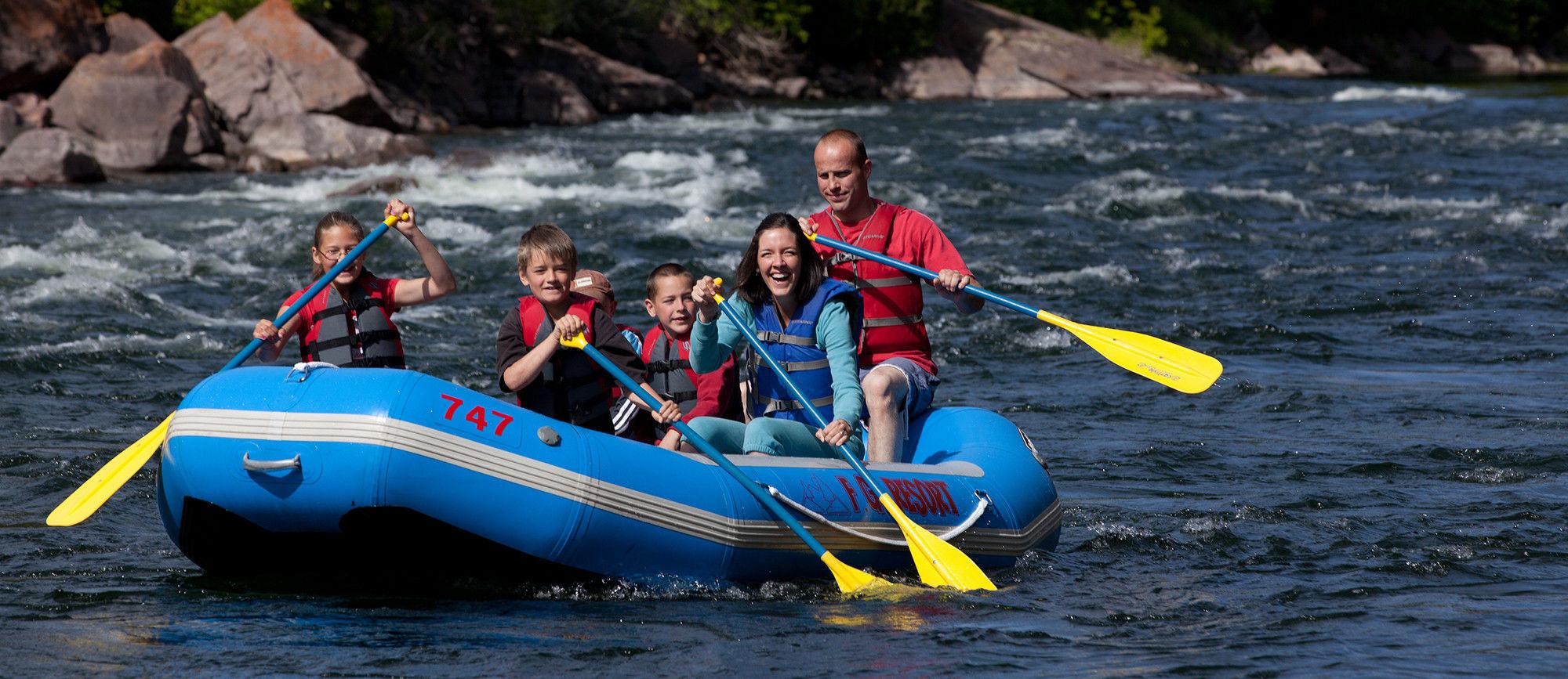 
Flaming Gorge Resort - Rafting
